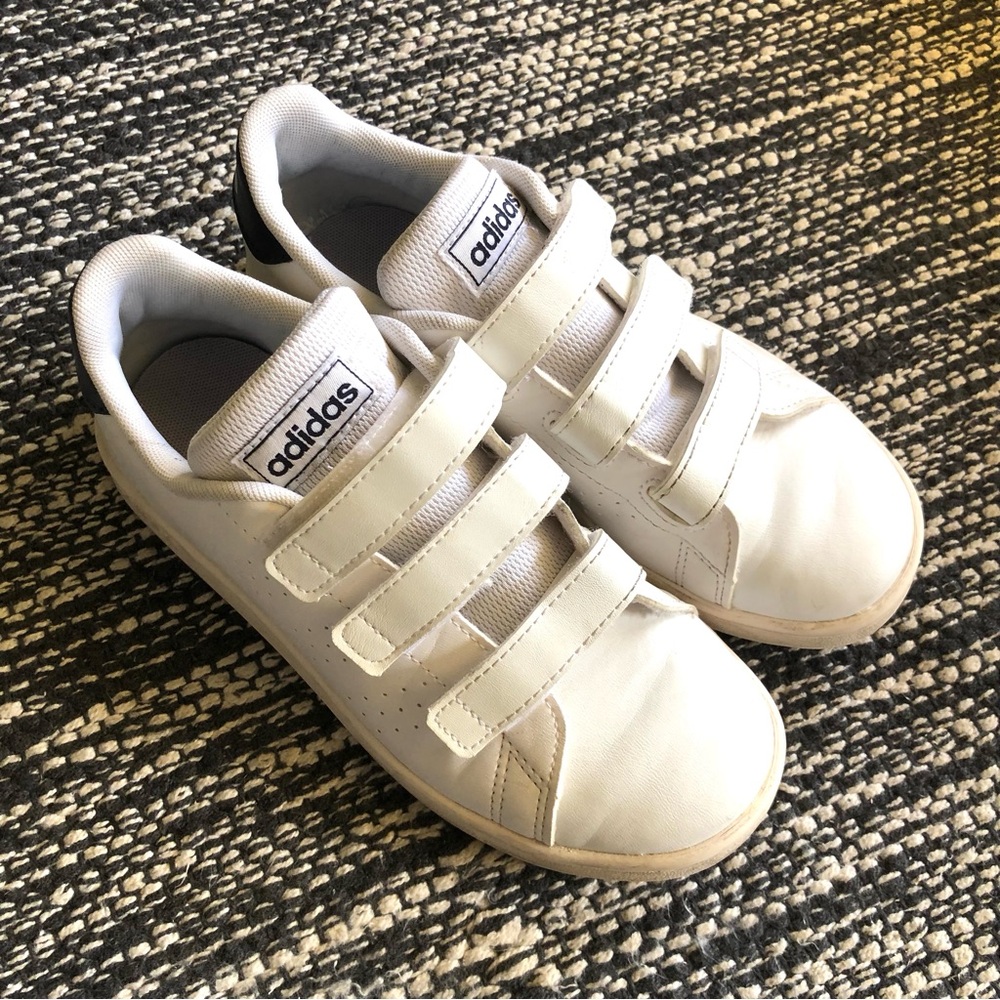 ADIDAS Kids Triple Strap White Sneakers • Sz 2